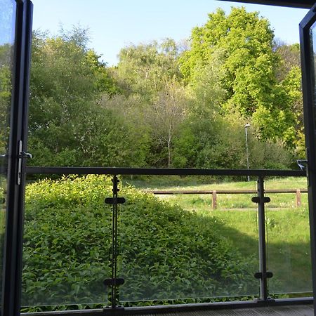 Brentwood Town Retreat - Large 2 Bedroom Apartment Luaran gambar