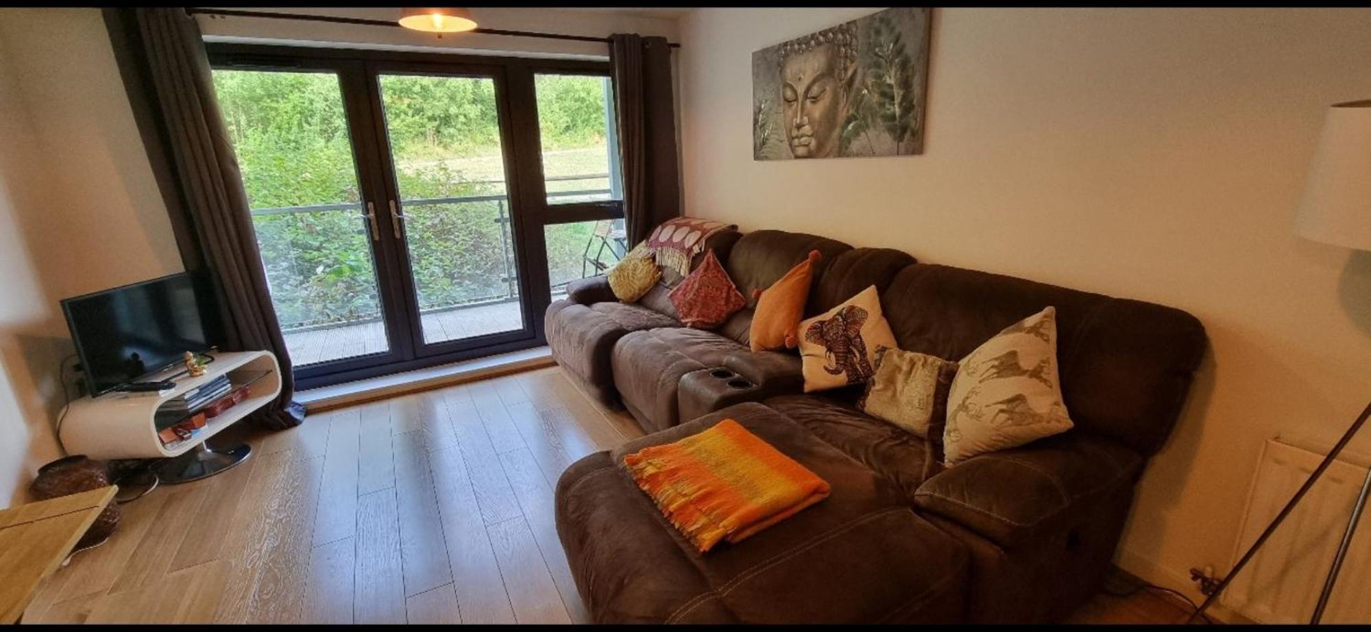 Brentwood Town Retreat - Large 2 Bedroom Apartment Luaran gambar