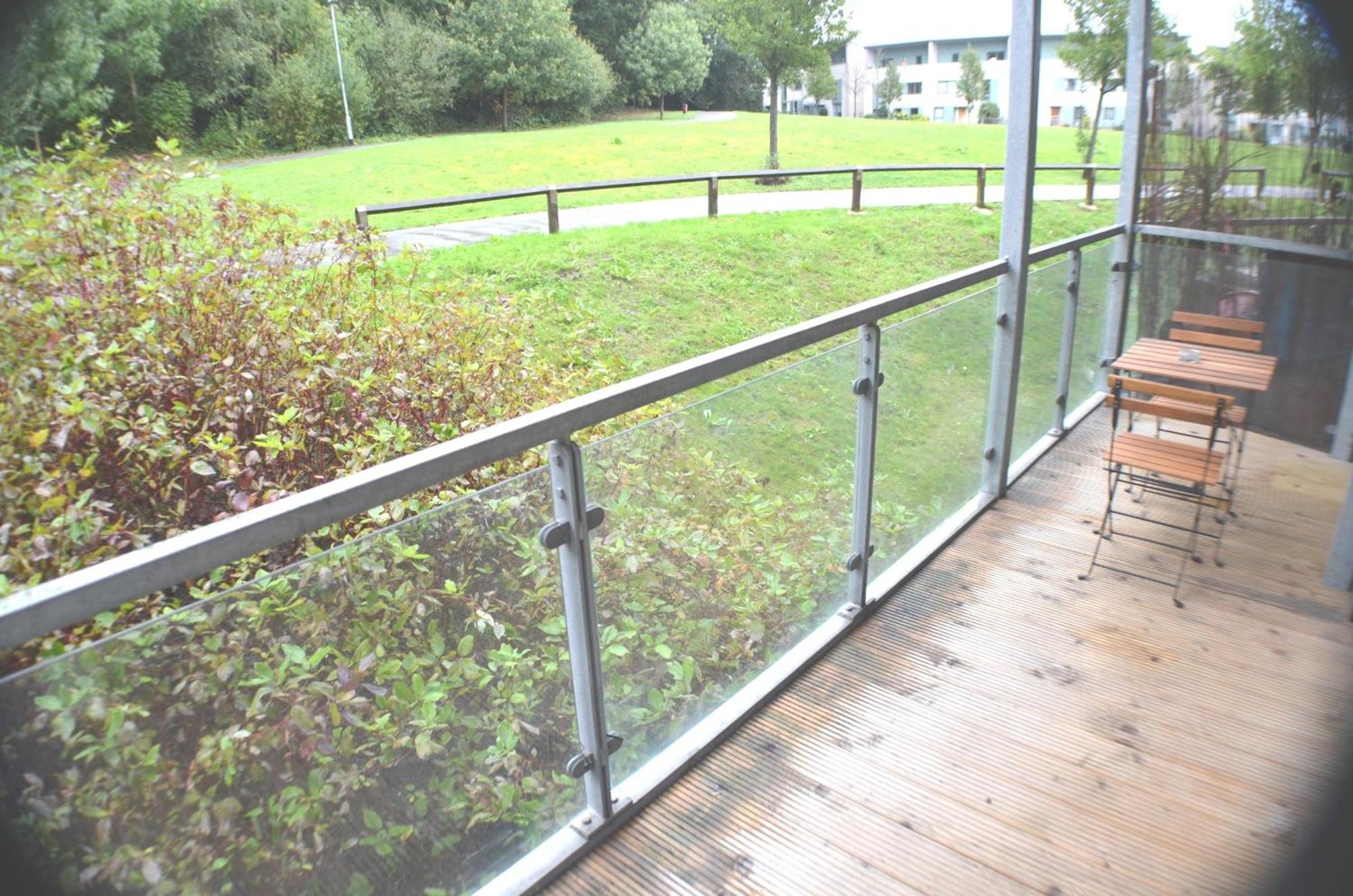 Brentwood Town Retreat - Large 2 Bedroom Apartment Luaran gambar